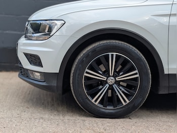 Used Volkswagen Tiguan 2017 for sale - 79421607: Photo