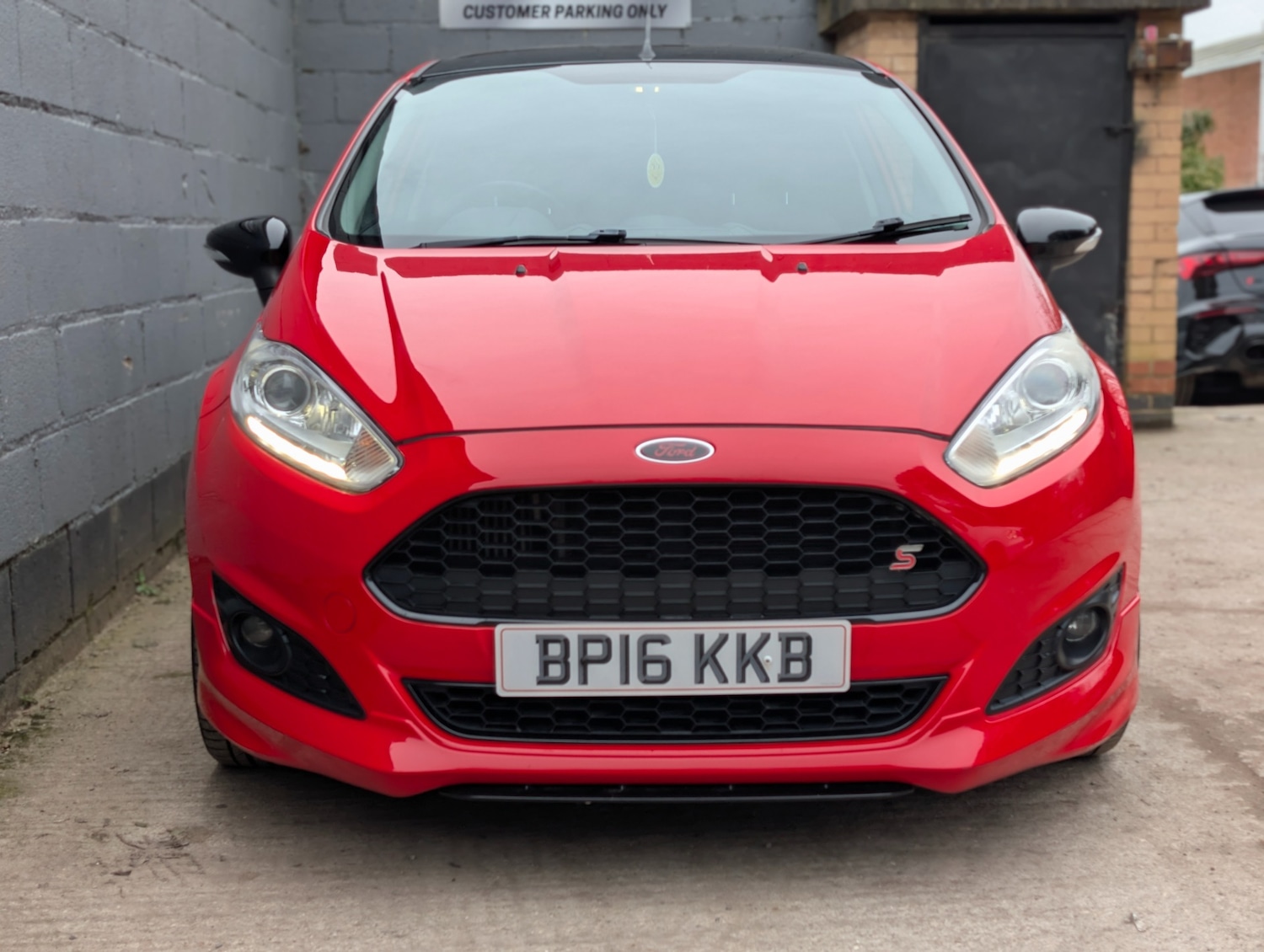 Used Ford Fiesta 2016 for sale - 77591823: Photo 2