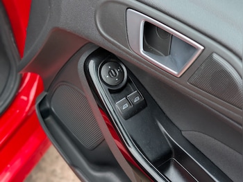 Used Ford Fiesta 2016 for sale - 77591823: Photo