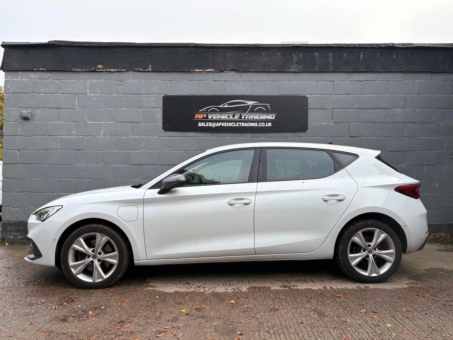 Used SEAT Leon 2021 for sale - 76254854: Photo 2