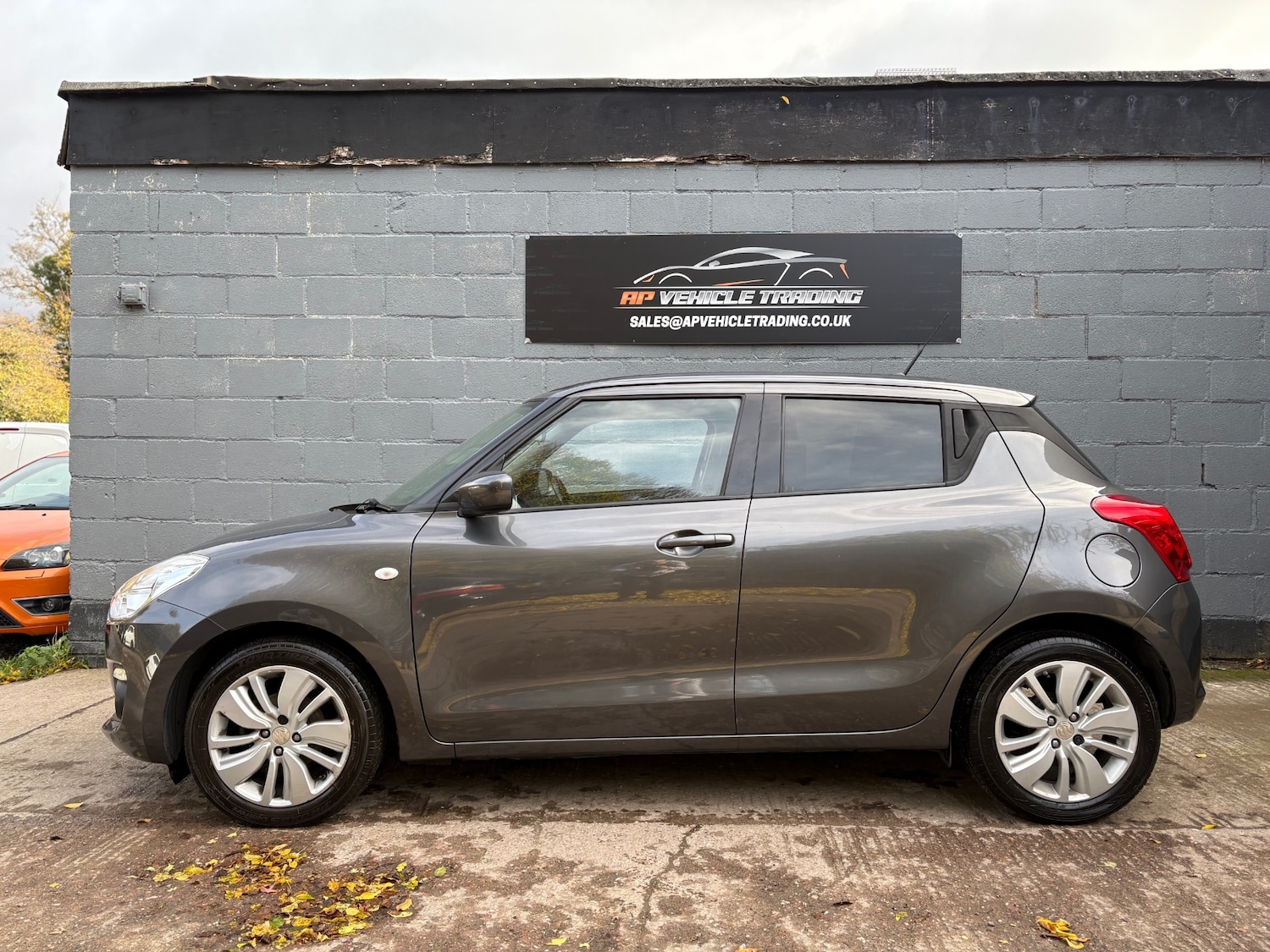 Used Suzuki Swift 2019 for sale - 76384833: Photo 2