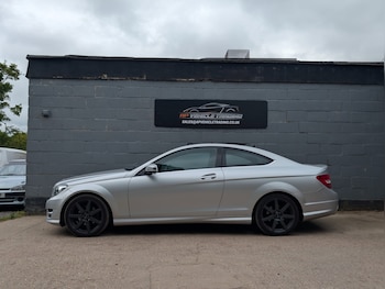 Used Mercedes-Benz C Class 2015 for sale - 78660168: Photo