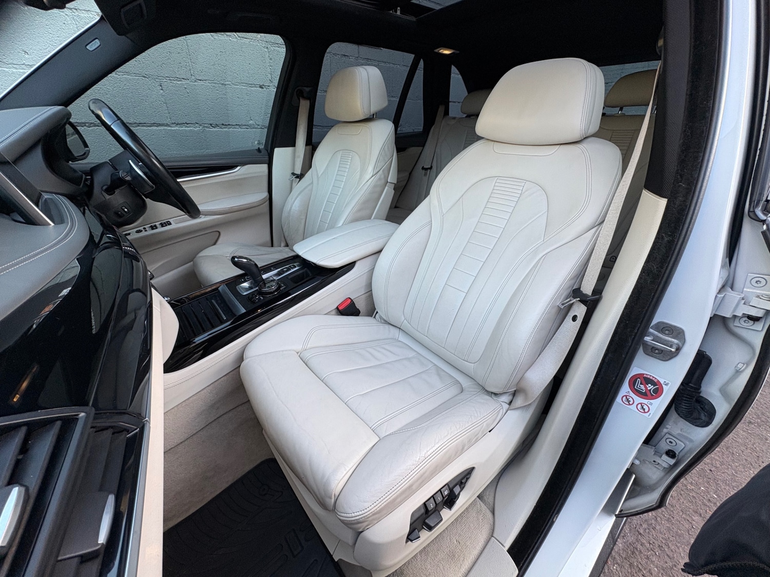 Used BMW X5 2015 for sale - 77162109: Photo 2