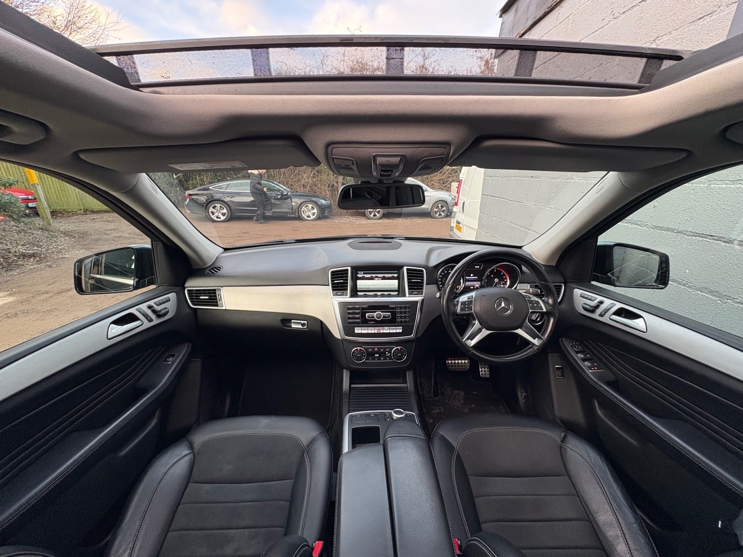 Used Mercedes-Benz M Class 2015 for sale - 76630412: Photo 12