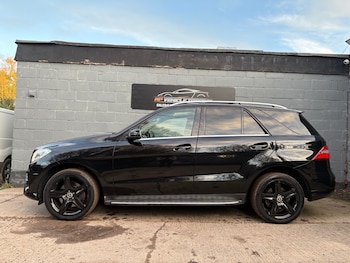 Used Mercedes-Benz M Class 2015 for sale - 76630412: Photo