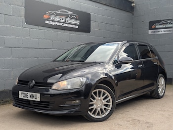 Volkswagen - Golf