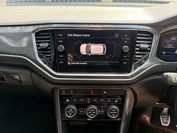 Used Volkswagen T-Roc 2021 for sale - 79368801: Photo