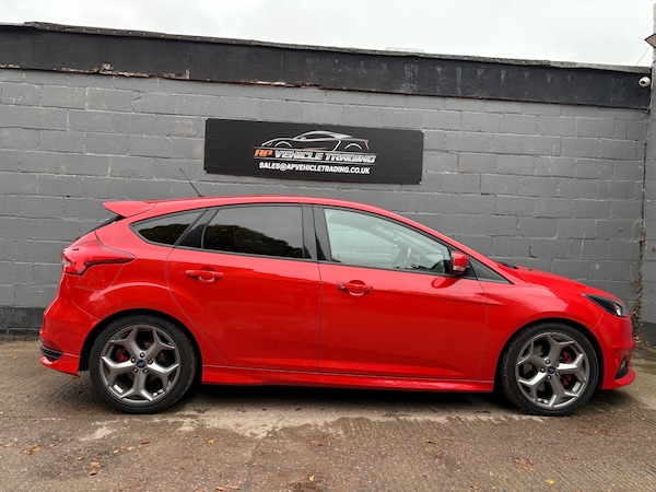 Used Ford Focus 2015 for sale - 76244416: Photo 14