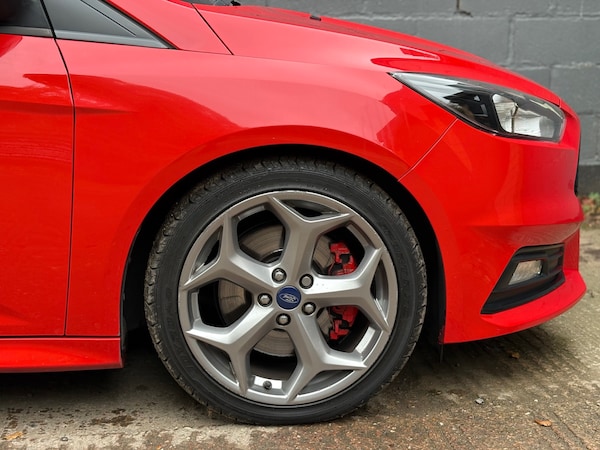 Used Ford Focus 2015 for sale - 76244416: Photo 16