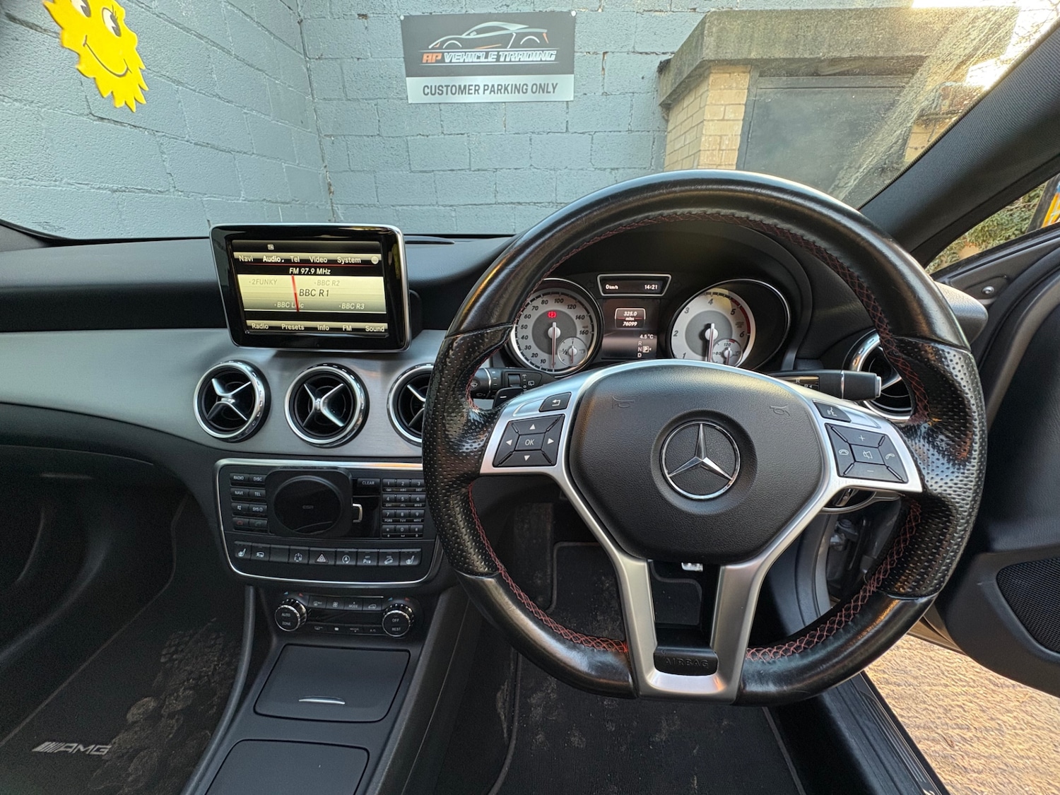 Used Mercedes-Benz GLA 2015 for sale - 76630400: Photo 24