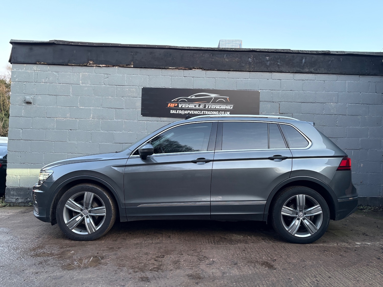 Used Volkswagen Tiguan 2019 for sale - 76961217: Photo 3