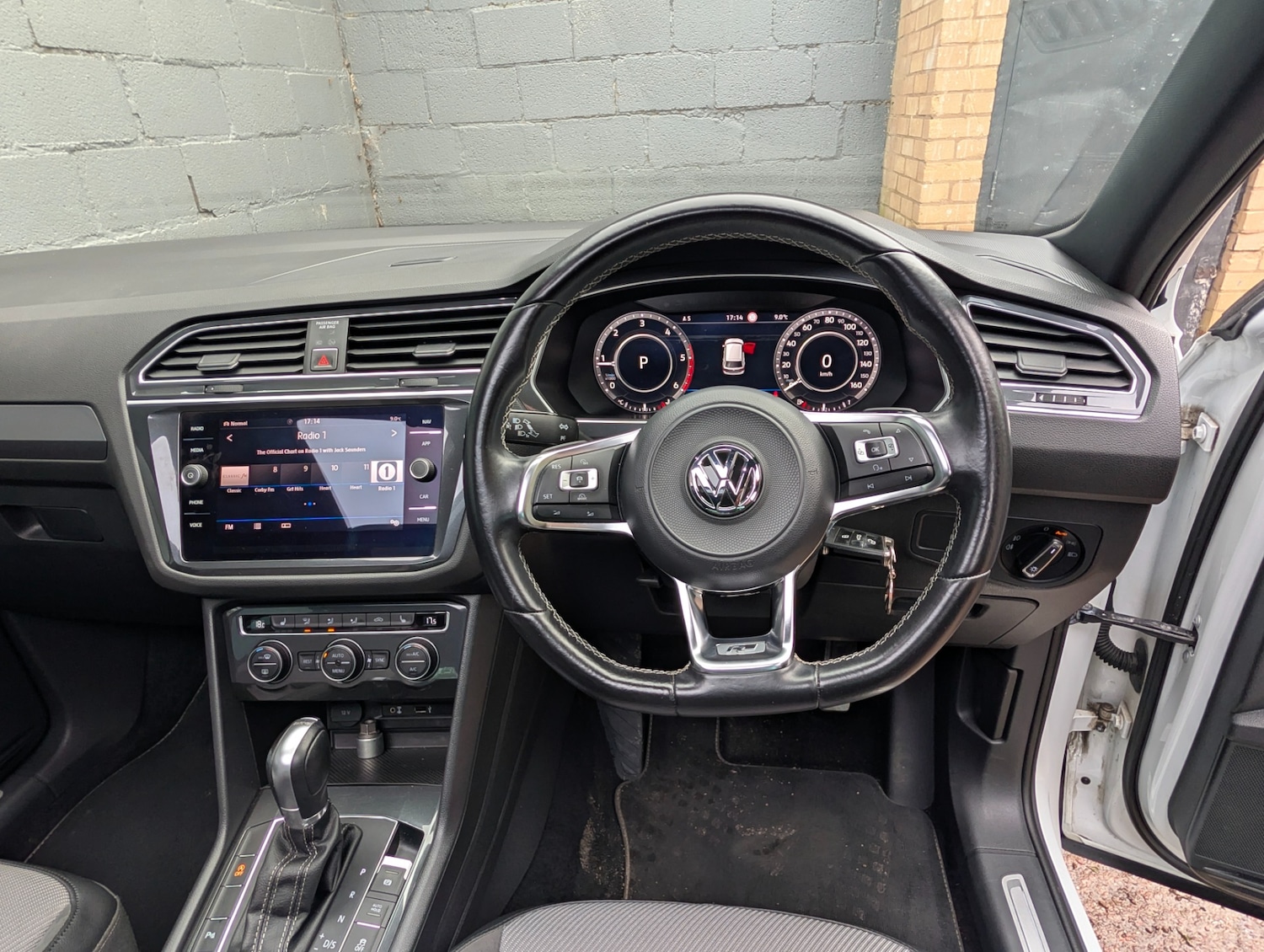 Used Volkswagen Tiguan 2017 for sale - 78045457: Photo 10