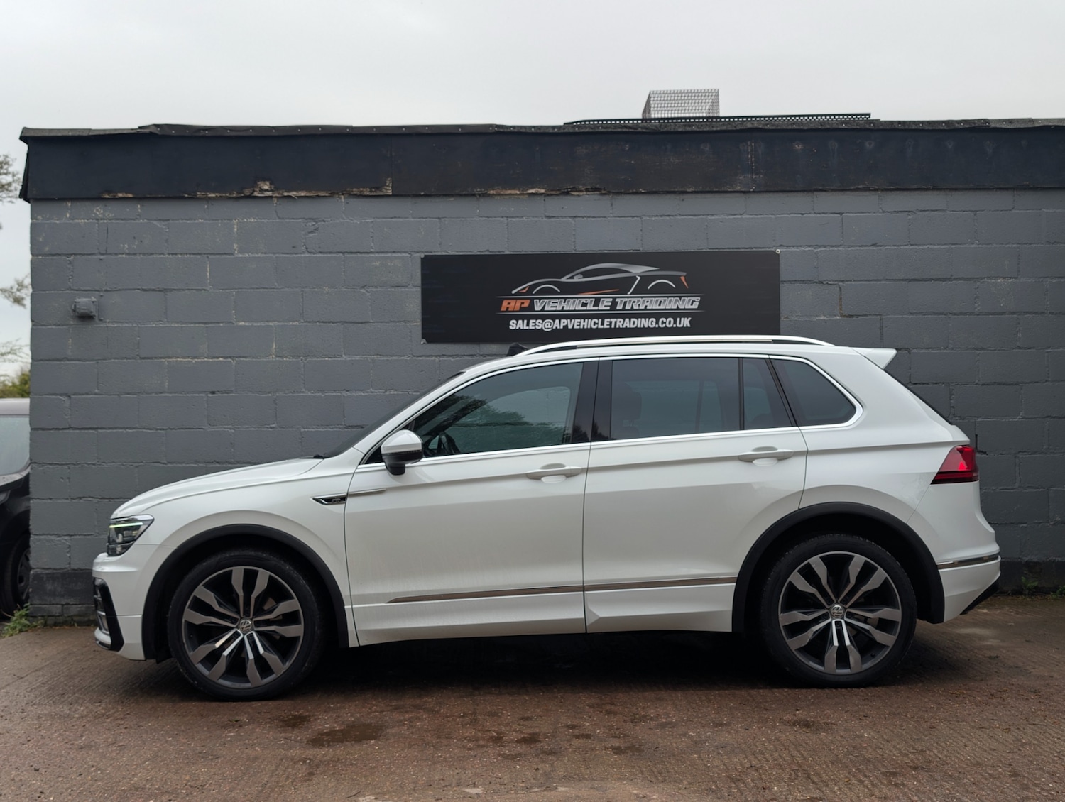 Used Volkswagen Tiguan 2017 for sale - 78045457: Photo 4