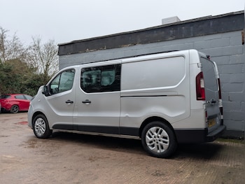 Used Renault Trafic 2018 for sale - 77522179: Photo