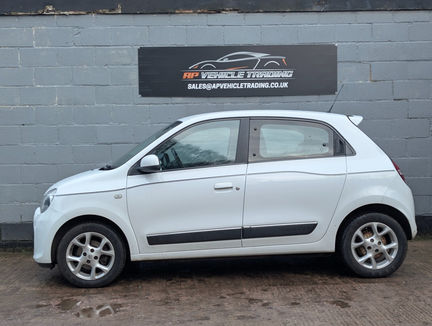 Used Renault Twingo 2015 for sale - 77476964: Photo 15