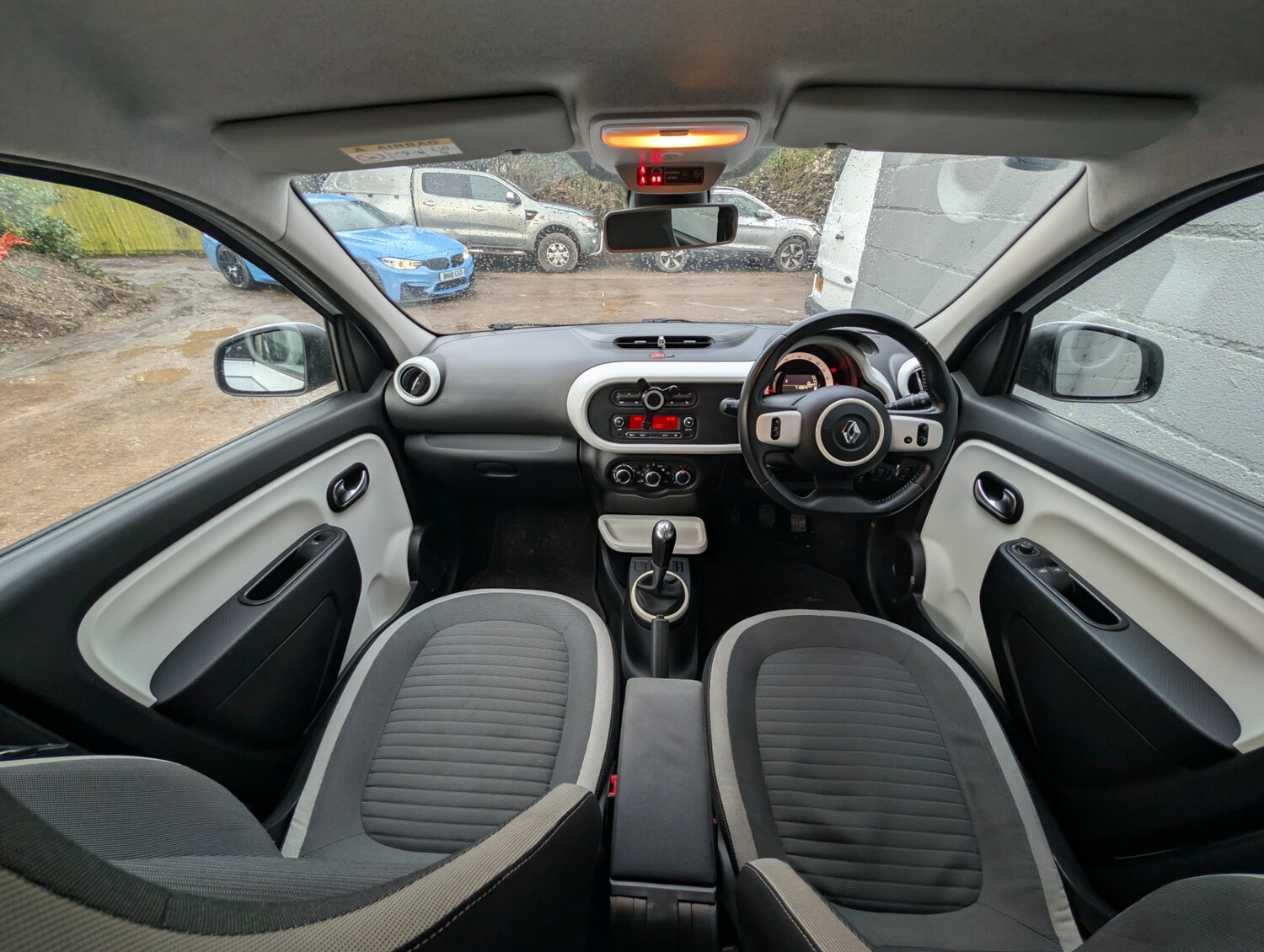 Used Renault Twingo 2015 for sale - 77476964: Photo 6