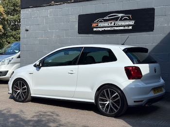 Used Volkswagen Polo 2016 for sale - 75874814: Photo