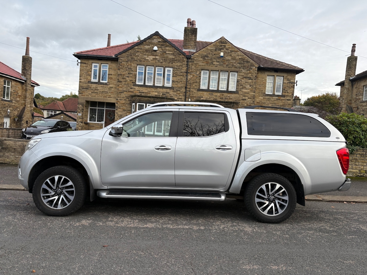 Used Nissan Navara 2017 for sale - 76358412: Photo 2