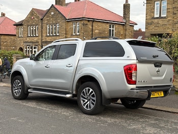 Used Nissan Navara 2017 for sale - 76358412: Photo
