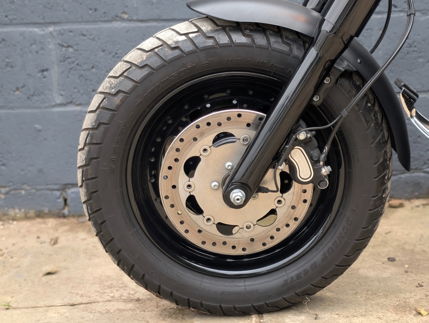 Used Harley-Davidson DYNA FAT BOB BOBBER 2013 for sale - 78286570: Photo 4