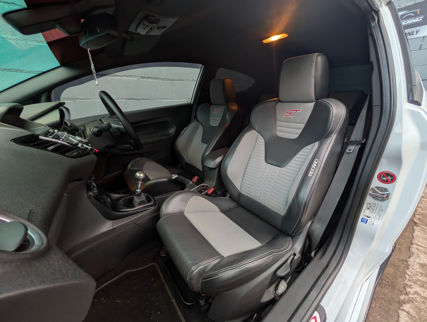 Used Ford Fiesta 2015 for sale - 77718064: Photo 3