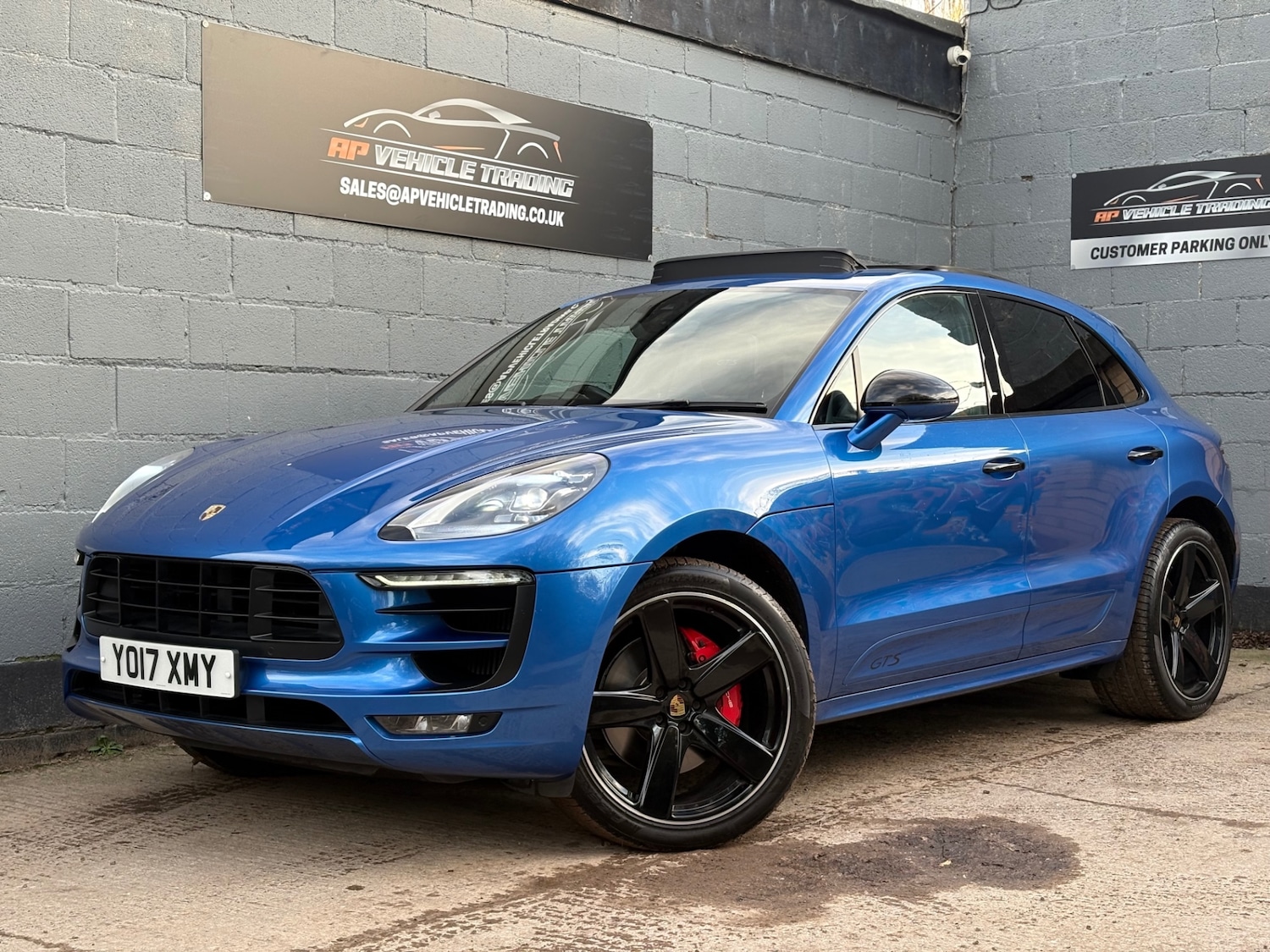 Used Porsche Macan 2017 for sale - 76630405: Photo 1