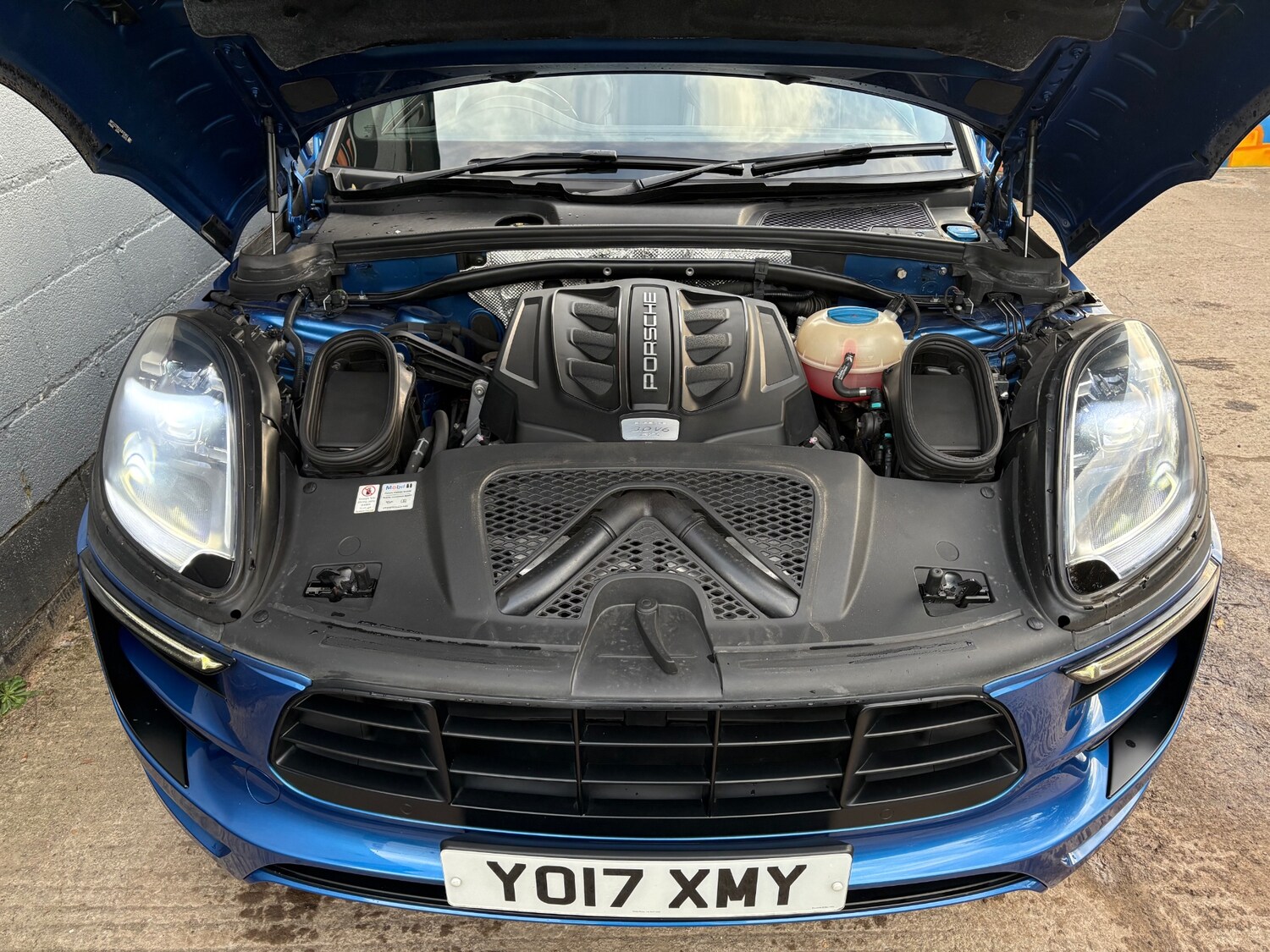 Used Porsche Macan 2017 for sale - 76630405: Photo 19