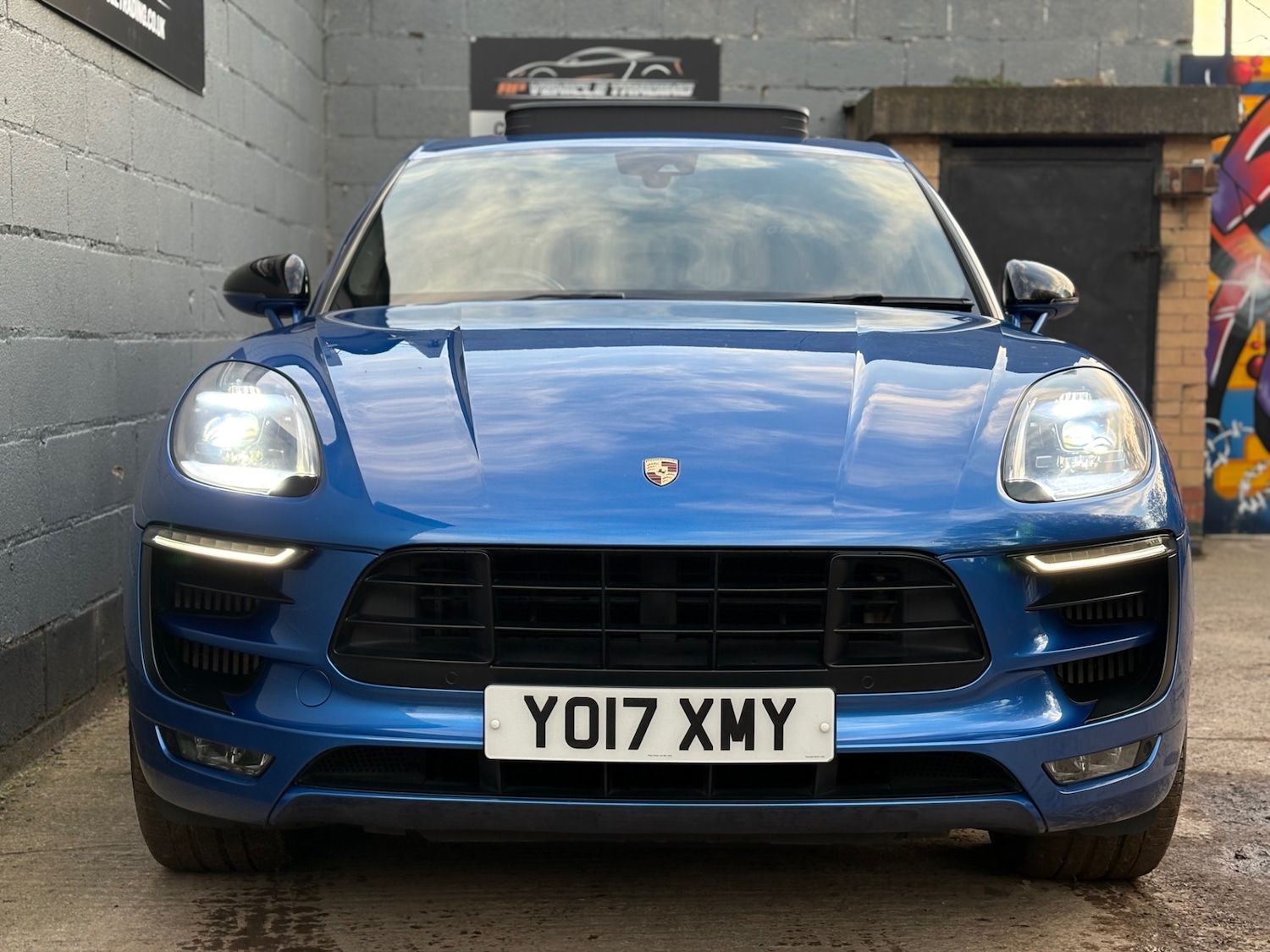 Used Porsche Macan 2017 for sale - 76630405: Photo 3