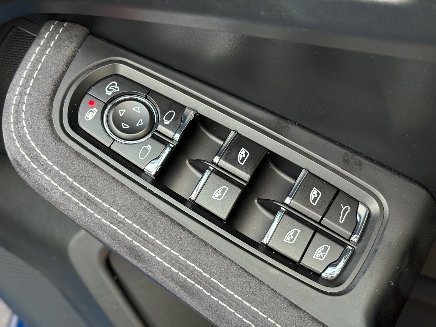 Used Porsche Macan 2017 for sale - 76630405: Photo 34