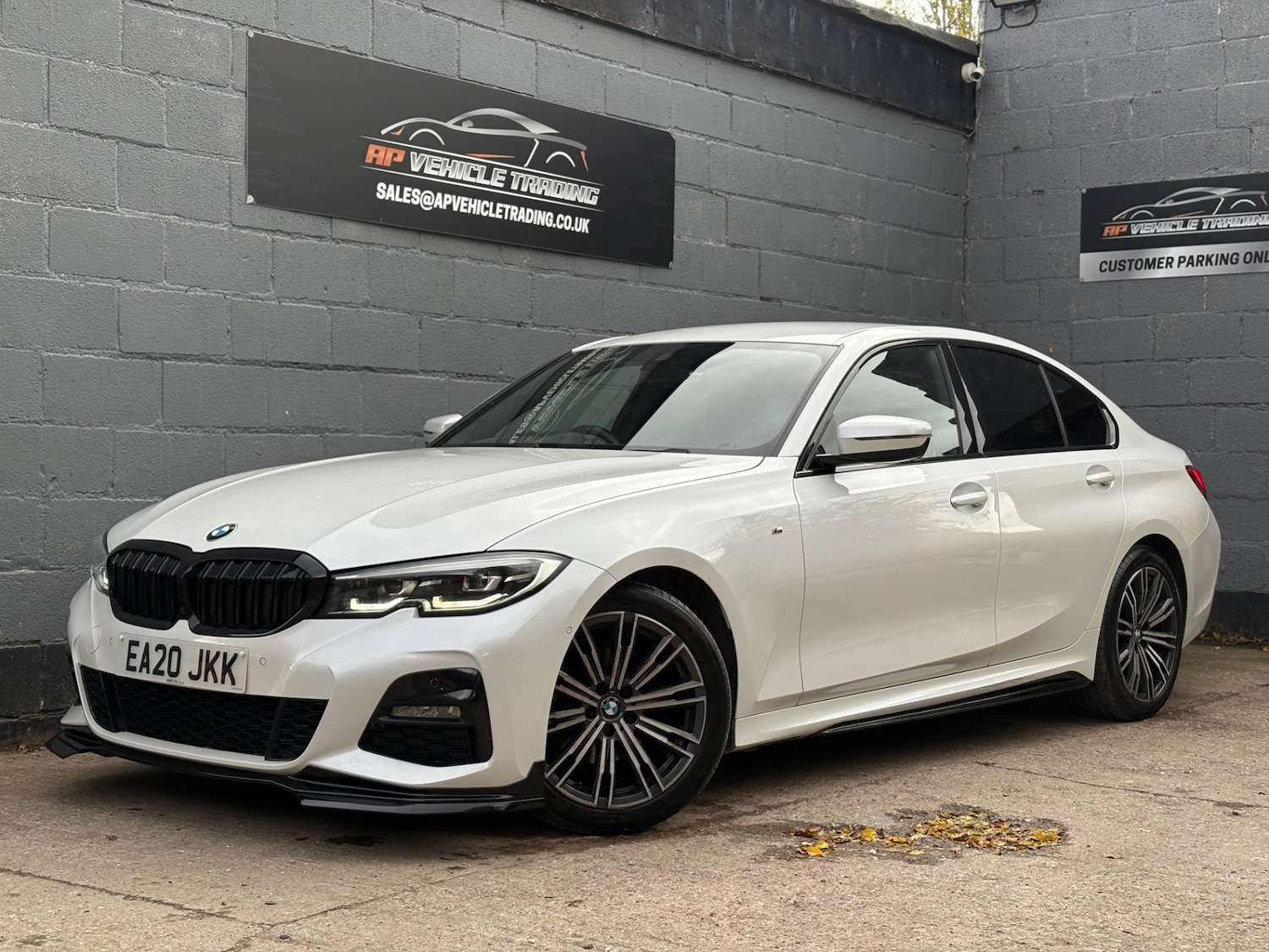 Used BMW 3 Series 2020 for sale - 76332765: Photo 1