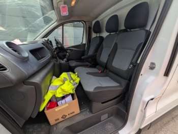 Used Vauxhall Vivaro 2015 for sale - 75026277: Photo