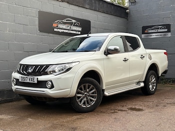 Mitsubishi - L200