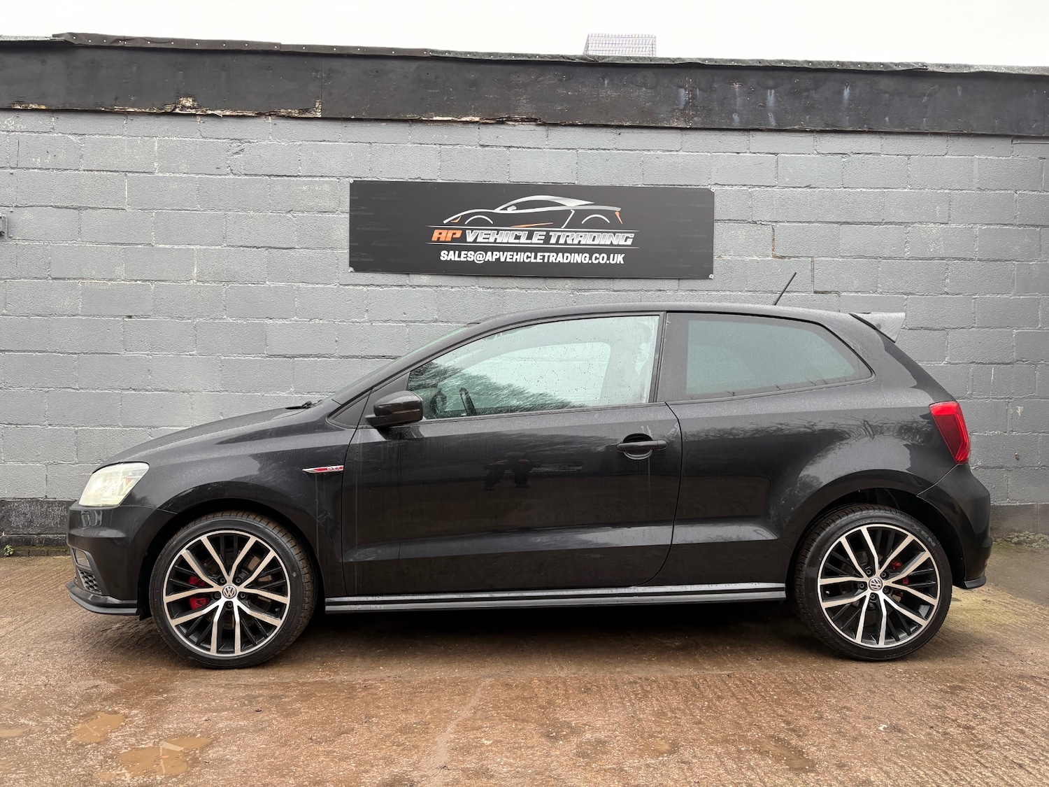 Used Volkswagen Polo 2015 for sale - 77367195: Photo 3