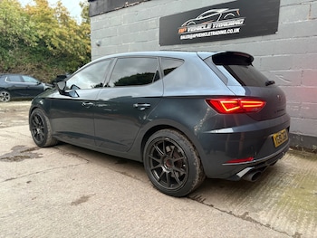 SEAT - Leon