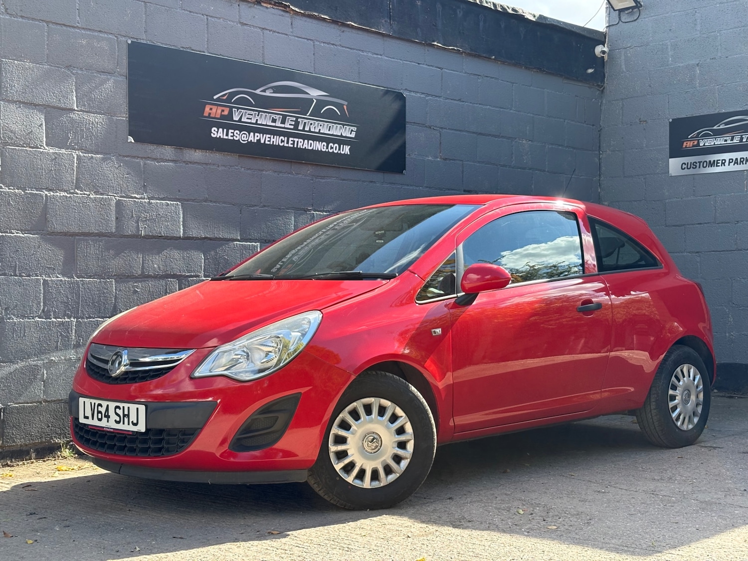 Used Vauxhall Corsa 2014 for sale - 76718401: Photo 1