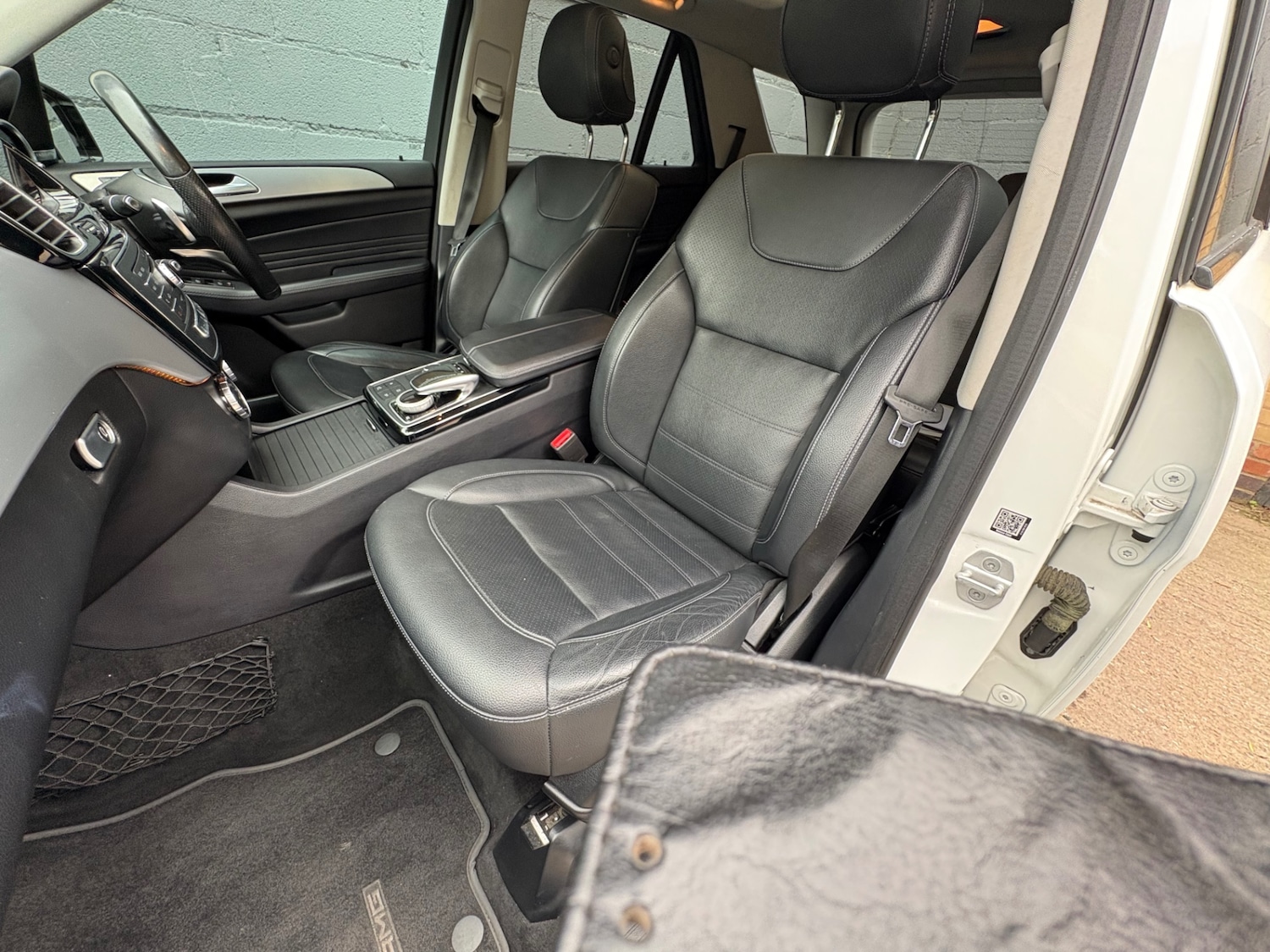 Used Mercedes-Benz GLE 2017 for sale - 76030866: Photo 9