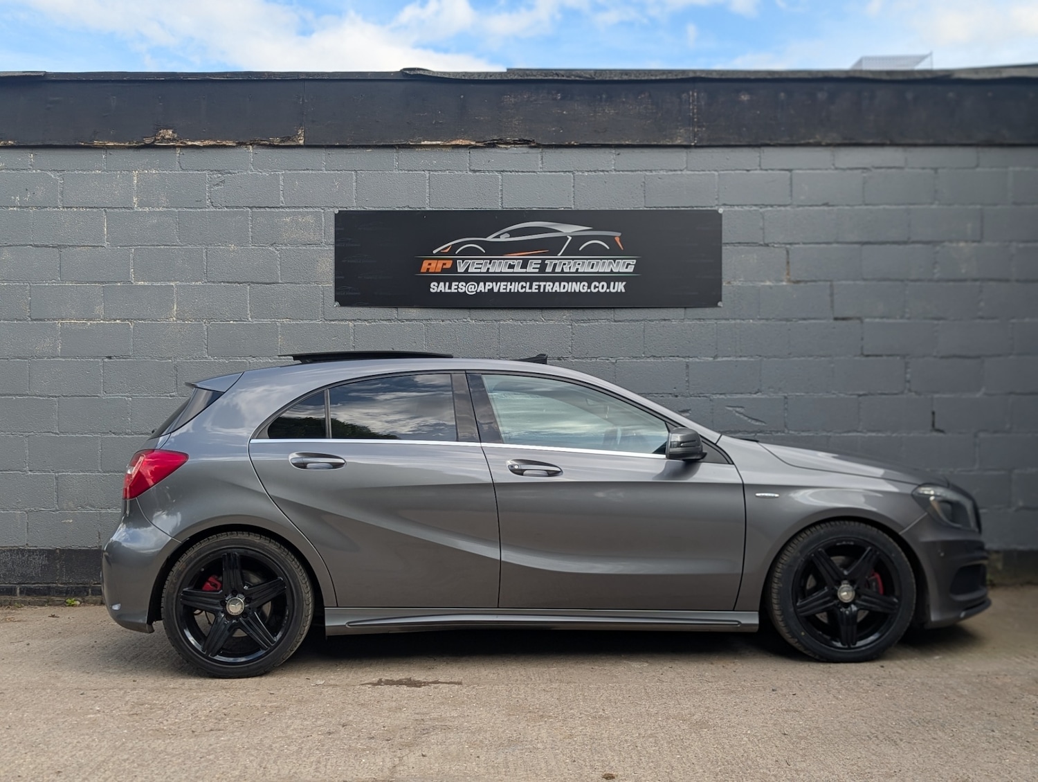 Used Mercedes-Benz A-Class 2015 for sale - 76293300: Photo 27
