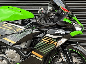 Used Kawasaki Ninja 2020 for sale - bike-79160389: Photo