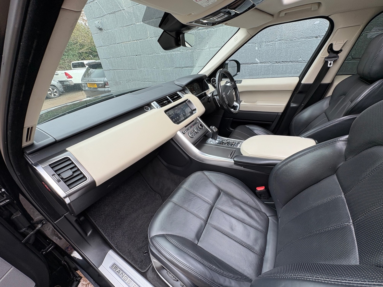 Used Land Rover Range Rover Sport 2017 for sale - 76719654: Photo 14