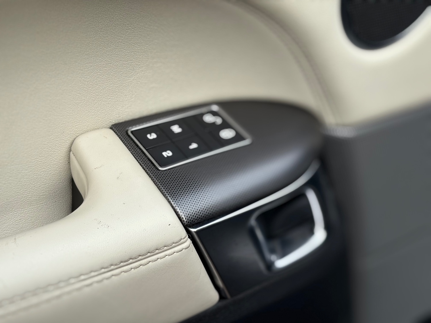 Used Land Rover Range Rover Sport 2017 for sale - 76719654: Photo 15