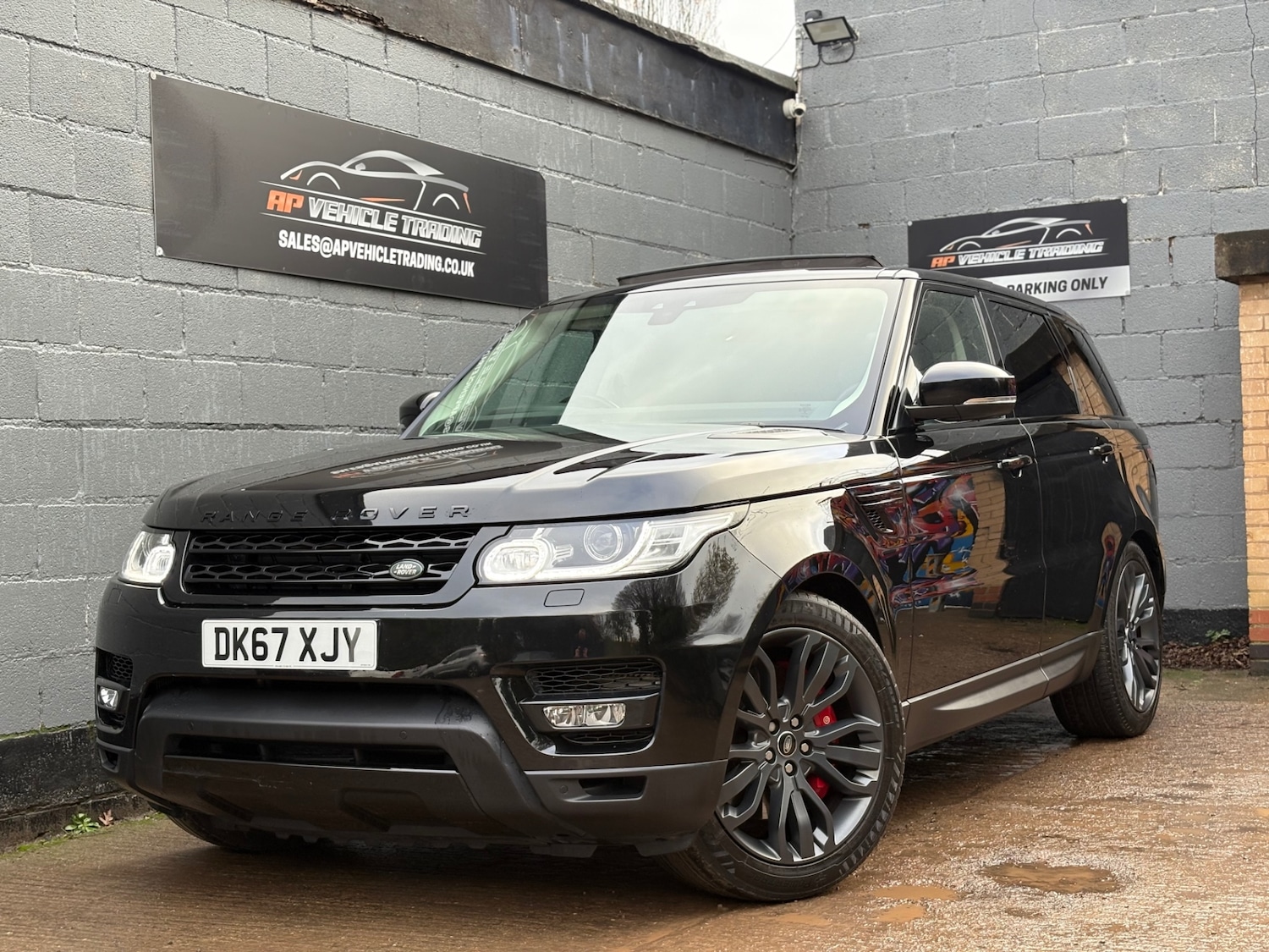 Used Land Rover Range Rover Sport 2017 for sale - 76719654: Photo 2