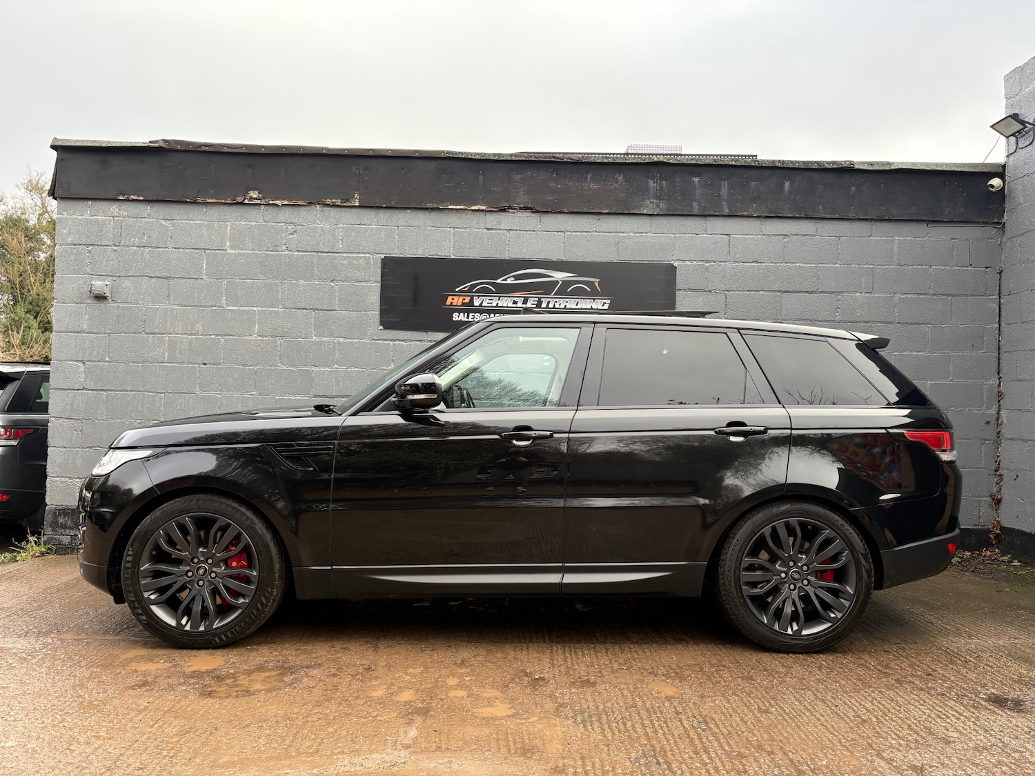 Used Land Rover Range Rover Sport 2017 for sale - 76719654: Photo 3