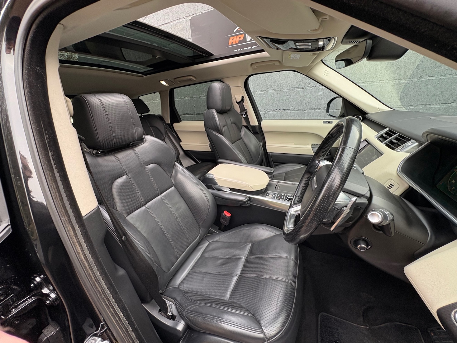 Used Land Rover Range Rover Sport 2017 for sale - 76719654: Photo 34