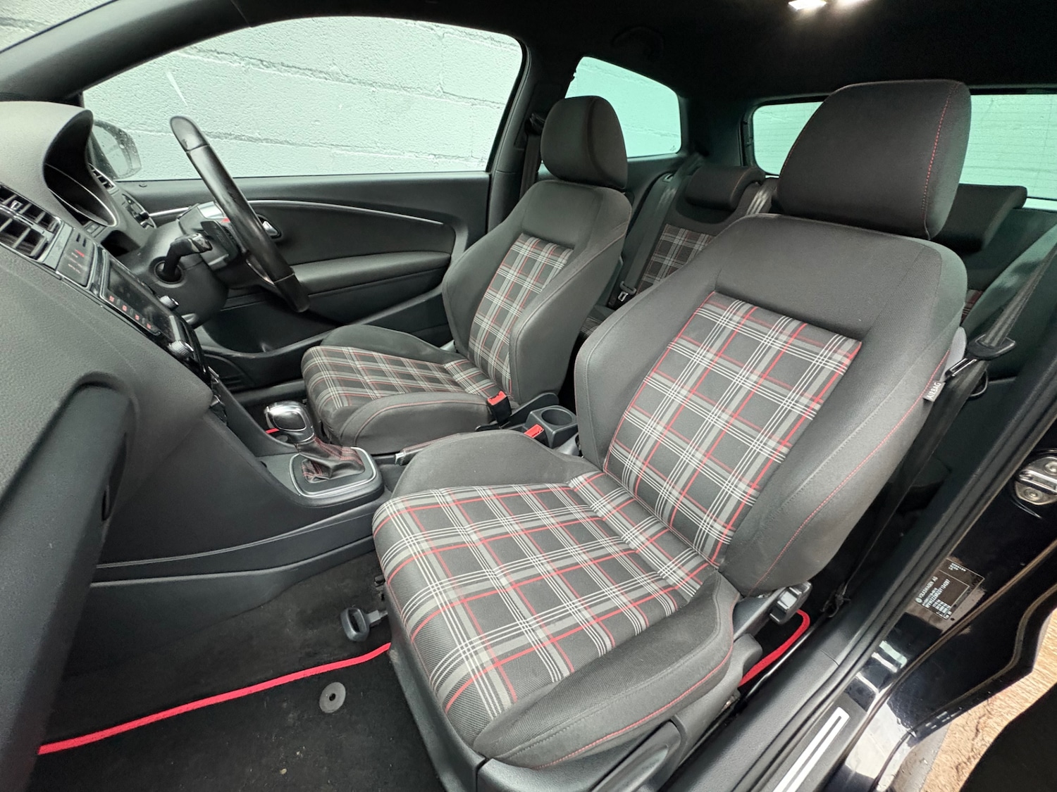 Used Volkswagen Polo 2015 for sale - 77129900: Photo 10