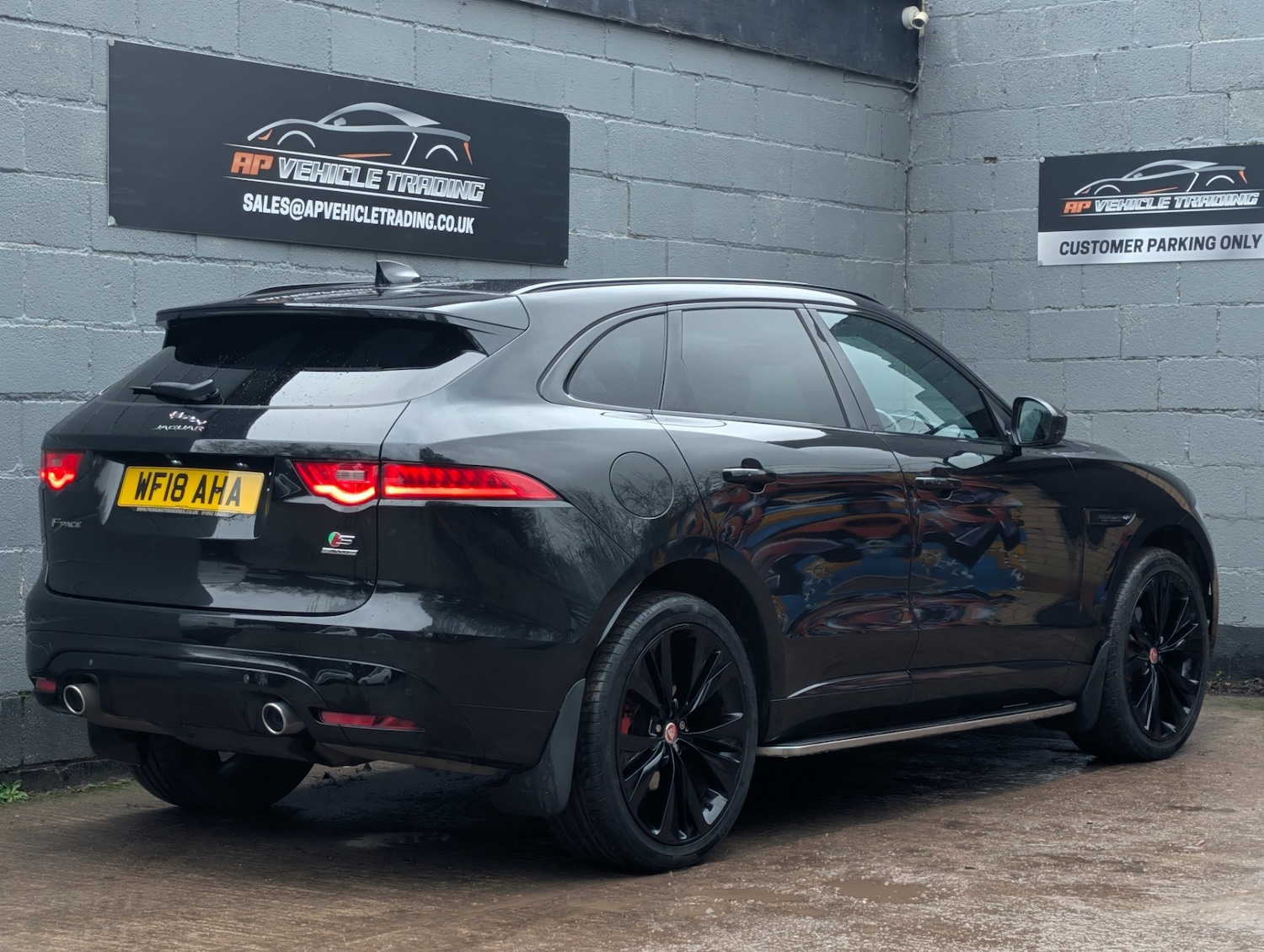 Used Jaguar F-Pace 2018 for sale - 77607192: Photo 2