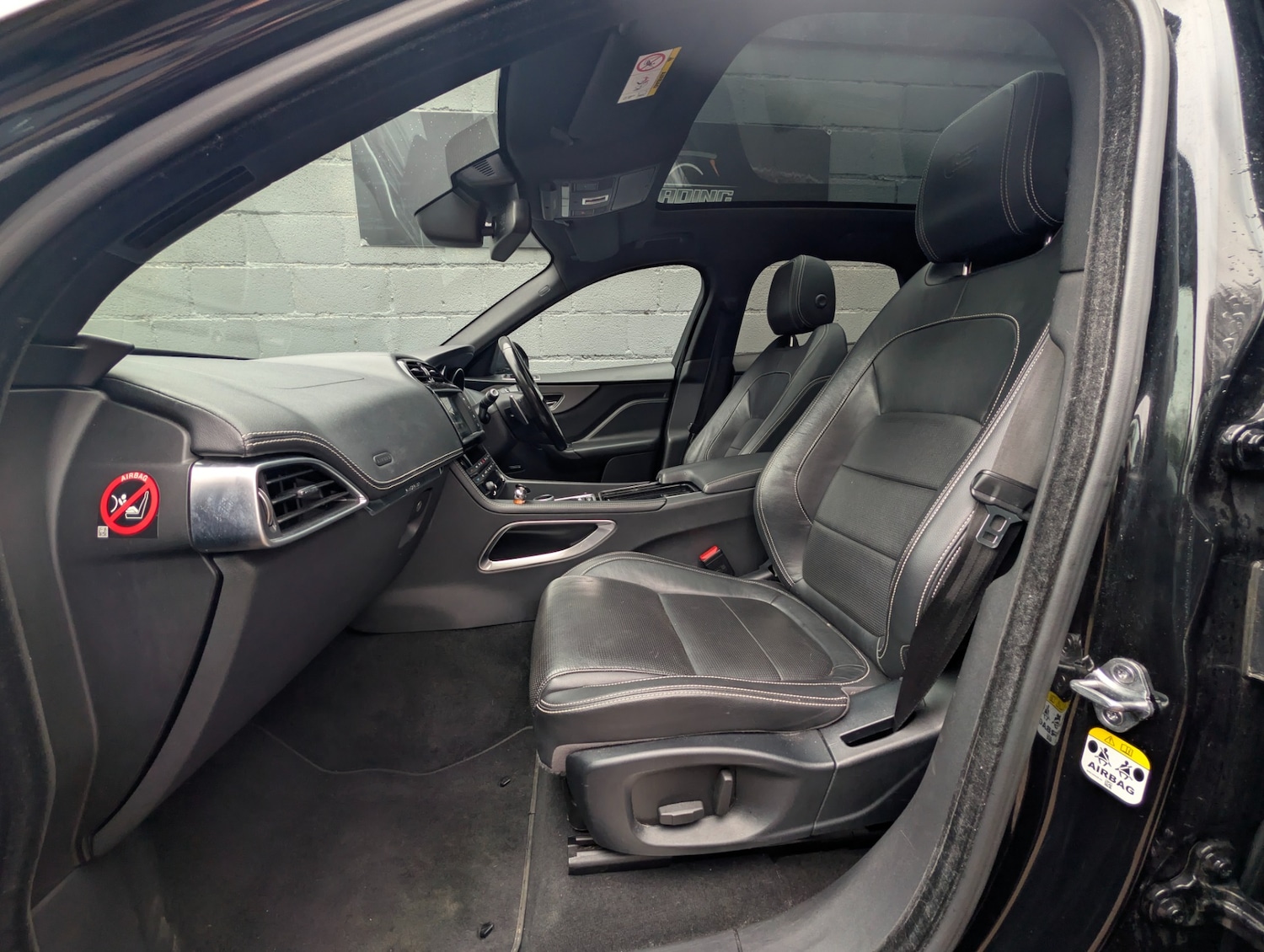 Used Jaguar F-Pace 2018 for sale - 77607192: Photo 31