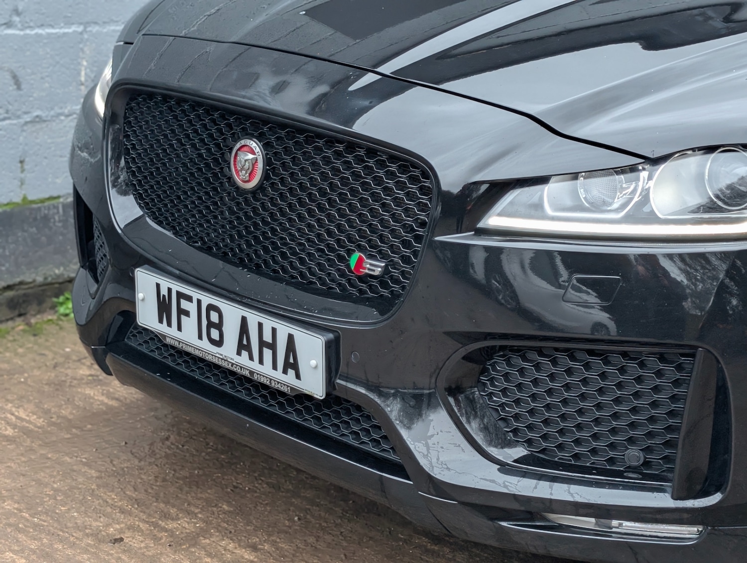 Used Jaguar F-Pace 2018 for sale - 77607192: Photo 4