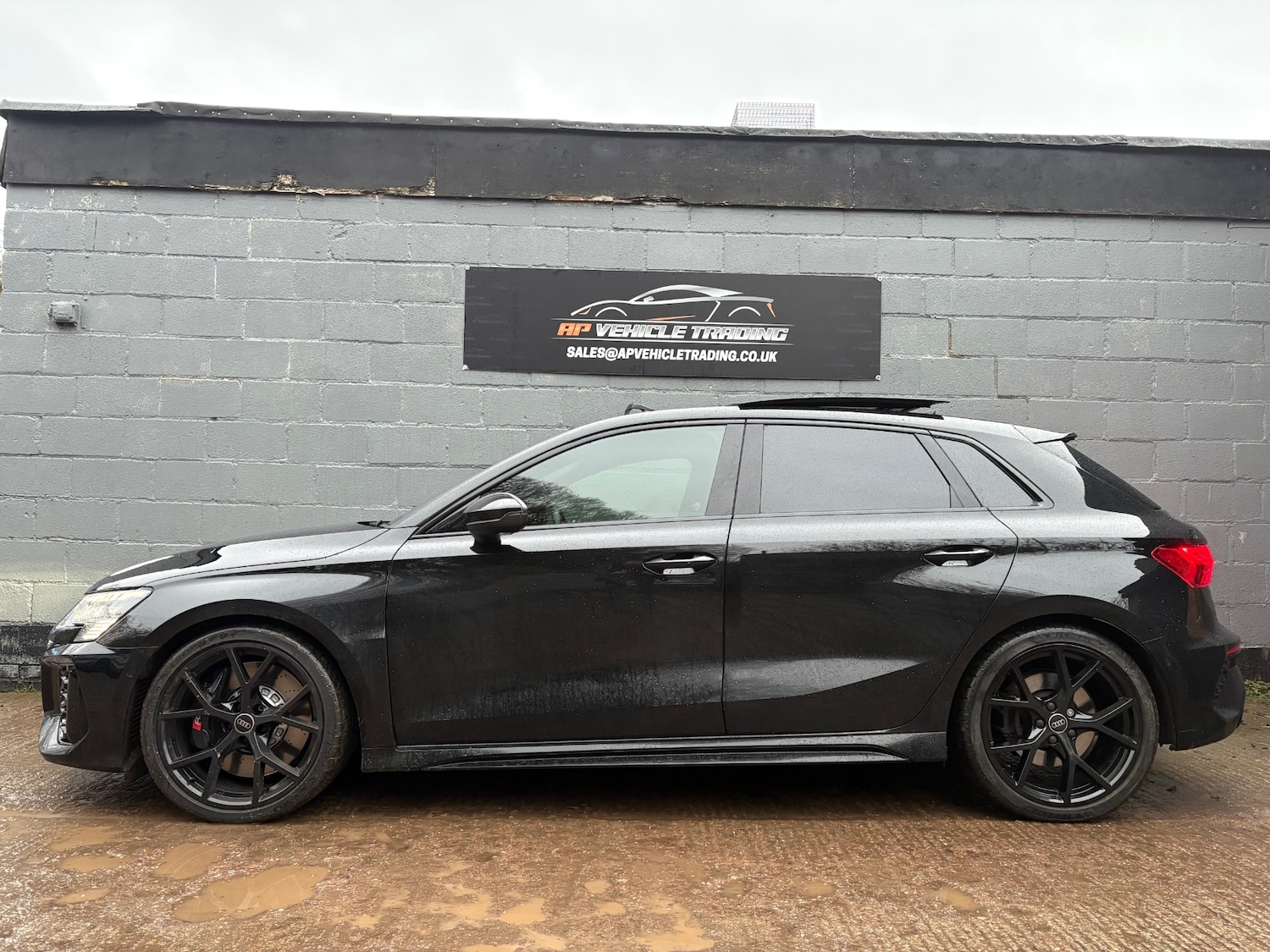 Used Audi RS3 2023 for sale - 77189072: Photo 2