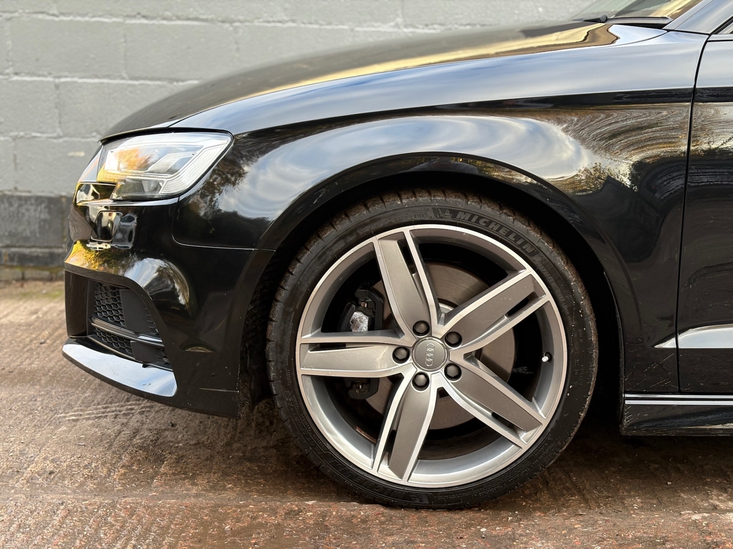 Used Audi A3 2017 for sale - 76511078: Photo 5