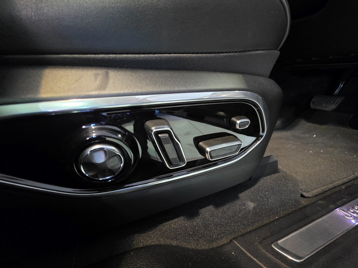 Used Jeep Grand Cherokee 2025 for sale - 76523620: Photo 34